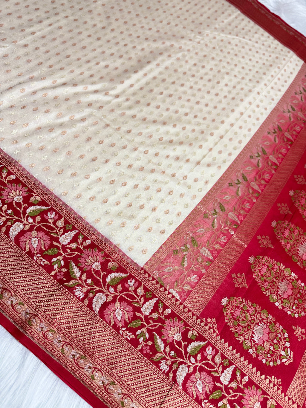 Semi Kataan Silk Banarasi Saree with Multi Meena Border & Booti in Pot