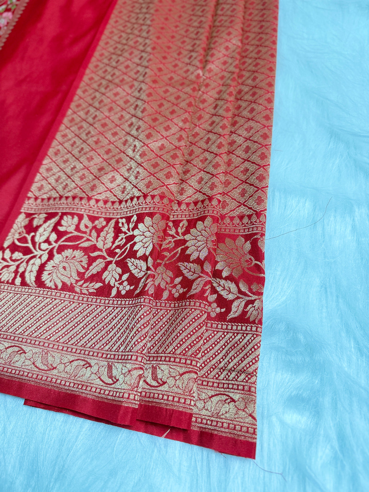 Semi Kataan Silk Banarasi Saree with Multi Meena Border & Booti in Pot