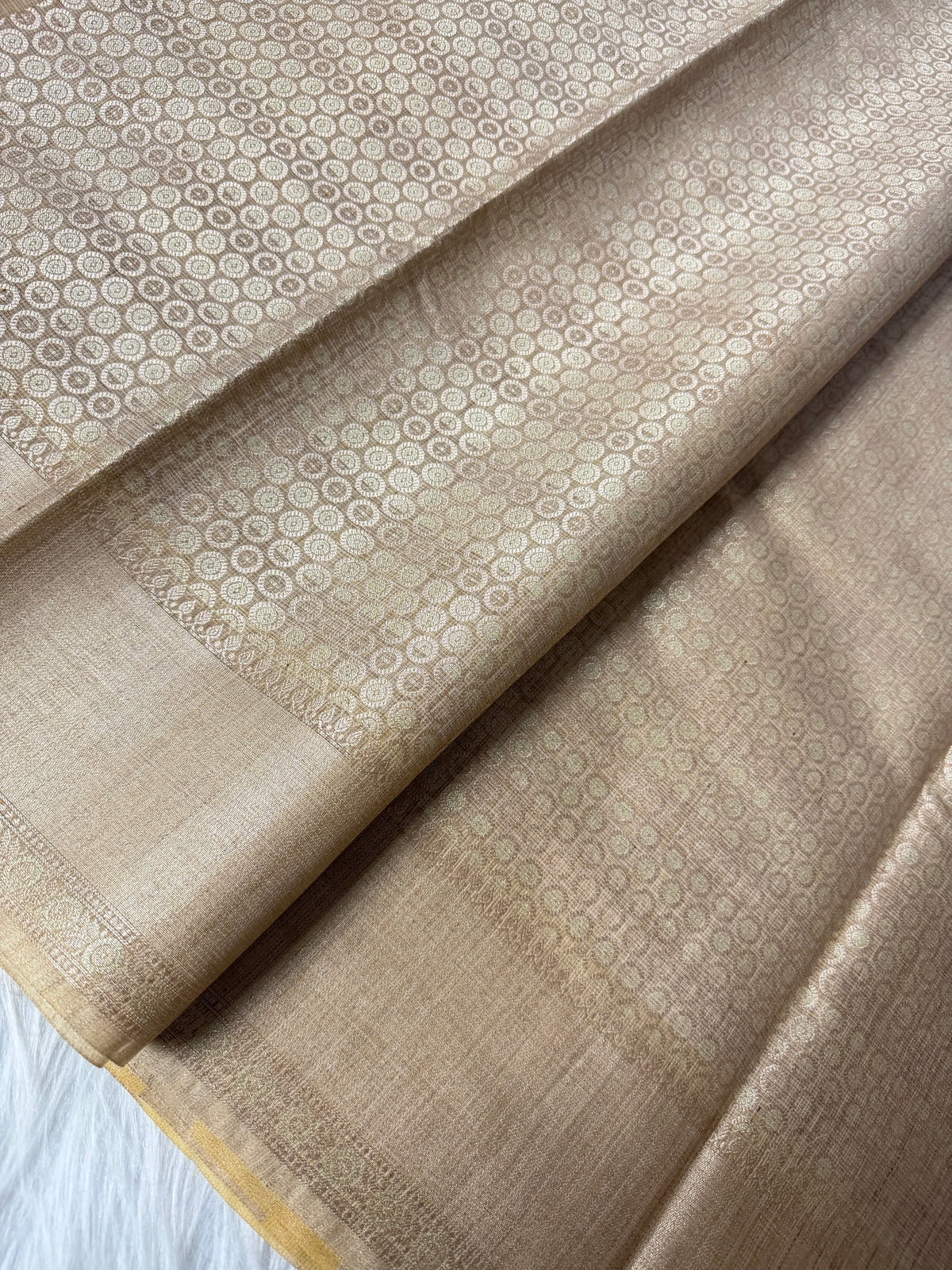 Banarasi Kora Elegant Patti (Stripe) Weaving