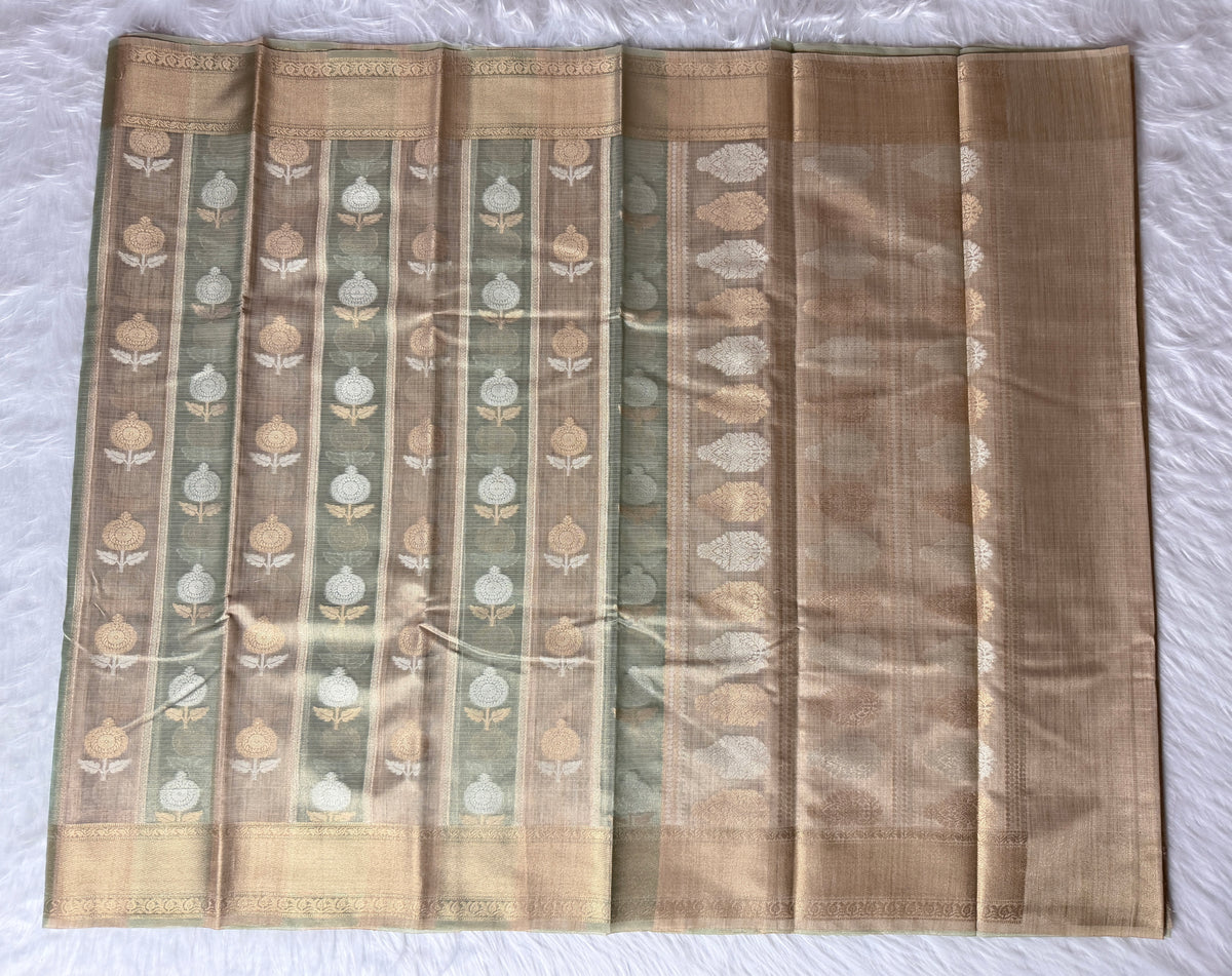 Banarasi Kora Elegant Patti (Stripe) Weaving