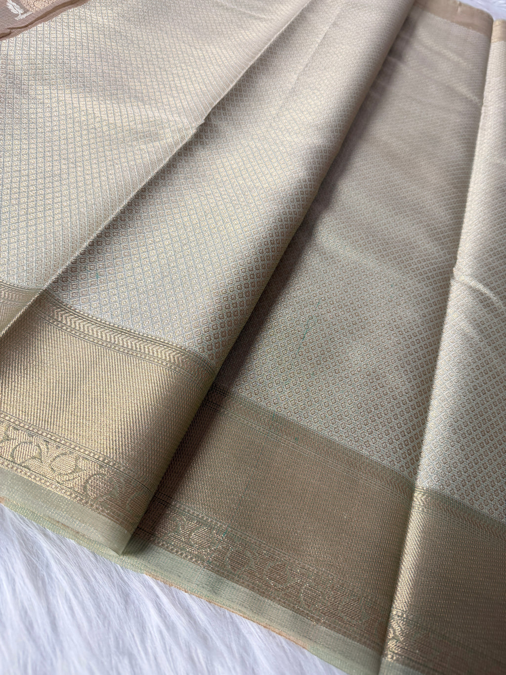 Banarasi Kora Elegant Patti (Stripe) Weaving