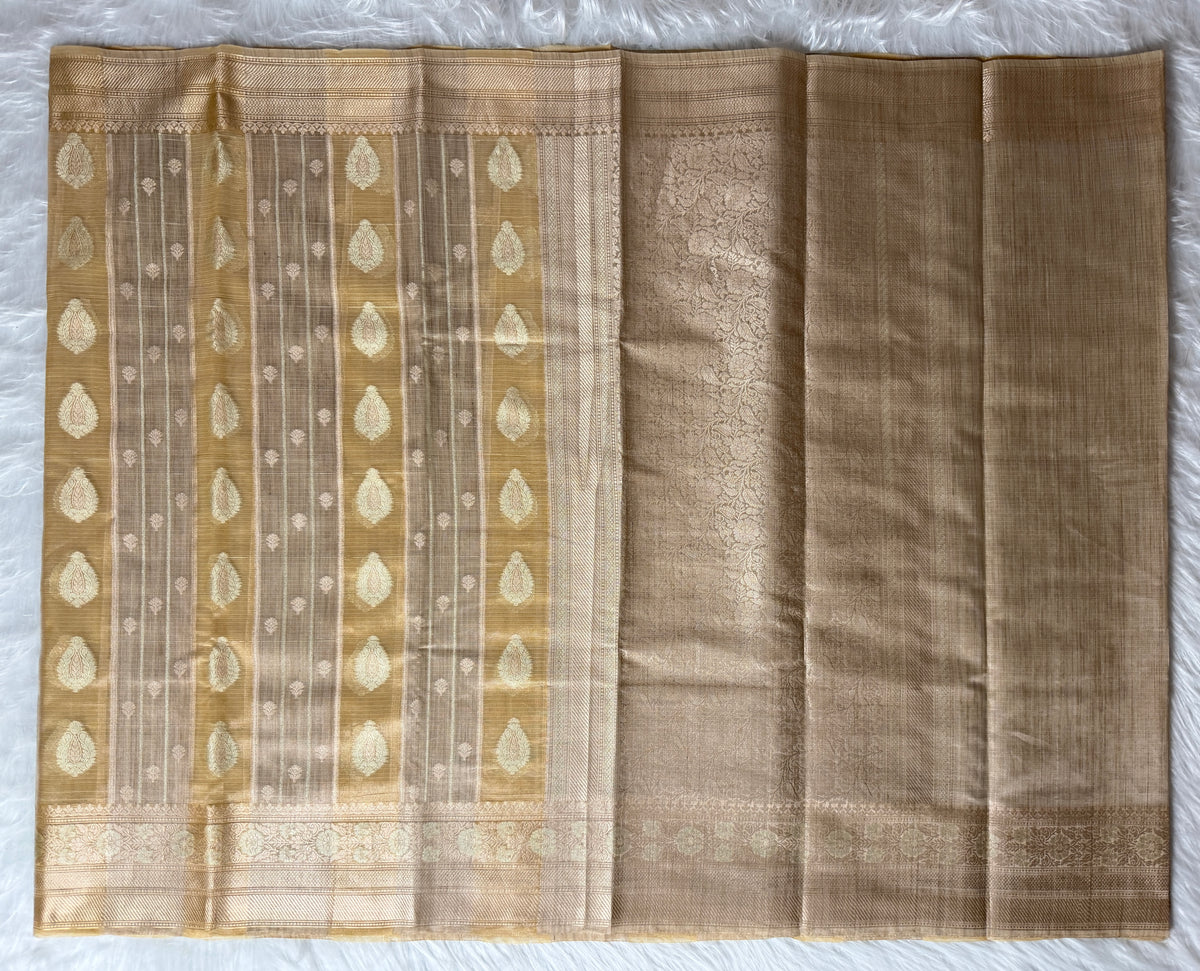 Banarasi Kora Elegant Patti (Stripe) Weaving