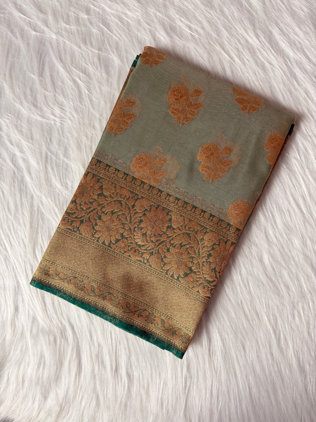 Kora Tissue Saree with Kadhiyal Border & Traditional Pallu