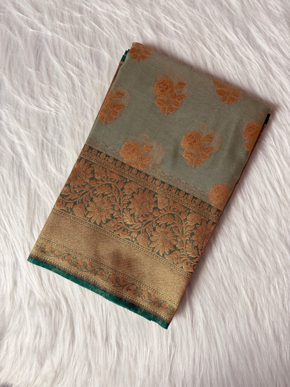 Kora Tissue Saree with Kadhiyal Border & Traditional Pallu