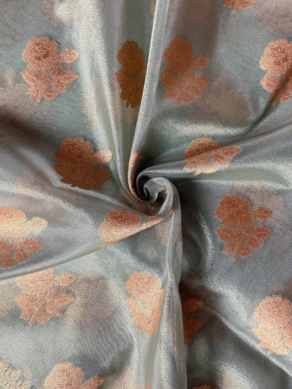 Kora Tissue Saree with Kadhiyal Border & Traditional Pallu