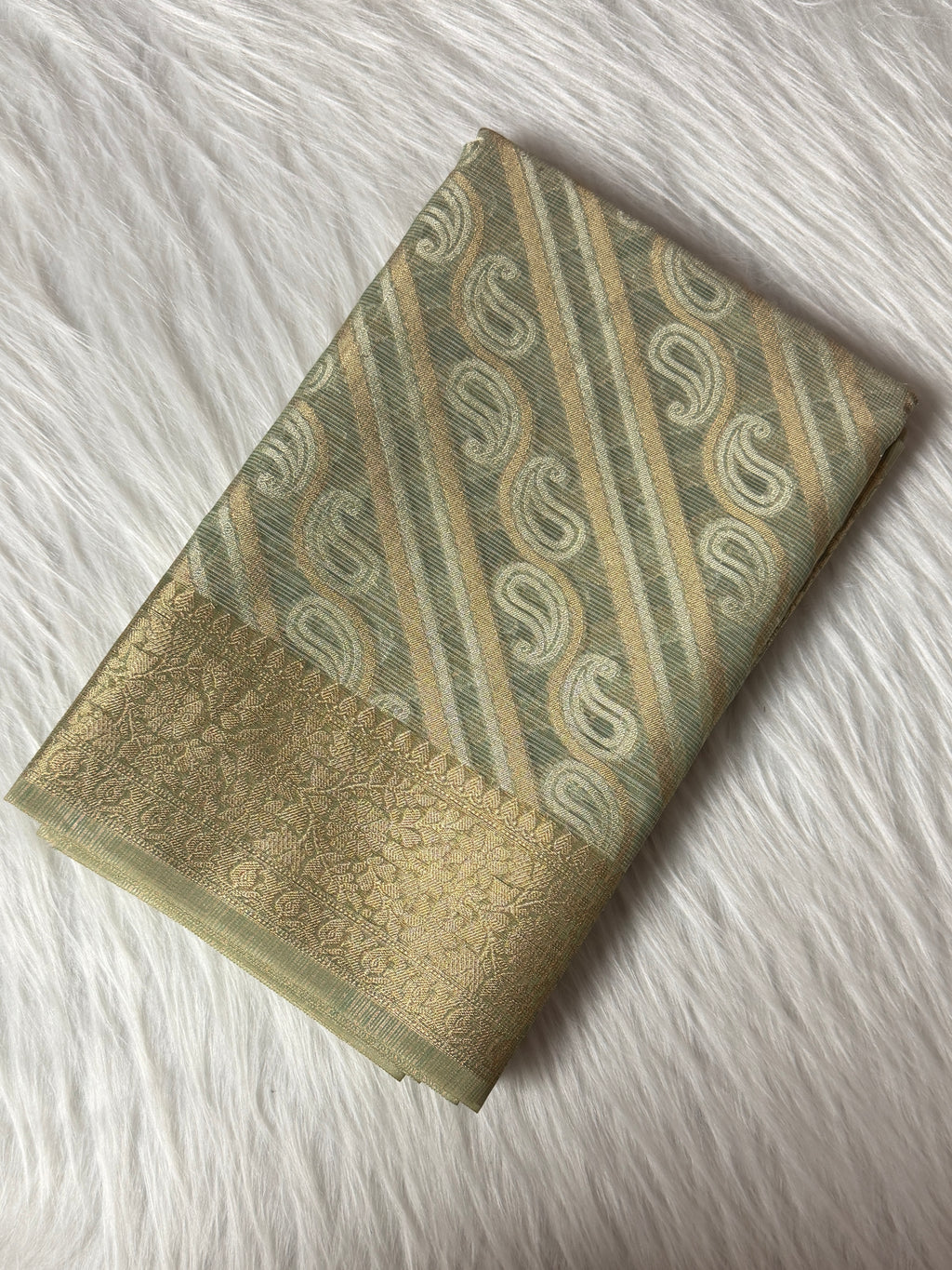 Sea Green Kora Tissue Saree with Traditional Pallu