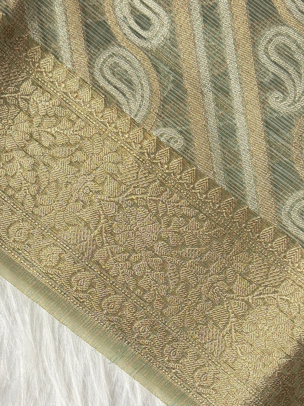 Sea Green Kora Tissue Saree with Traditional Pallu